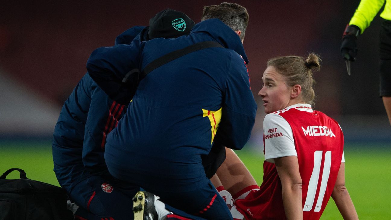Arsenal very concerned over Vivianne Miedema injury - ESPN