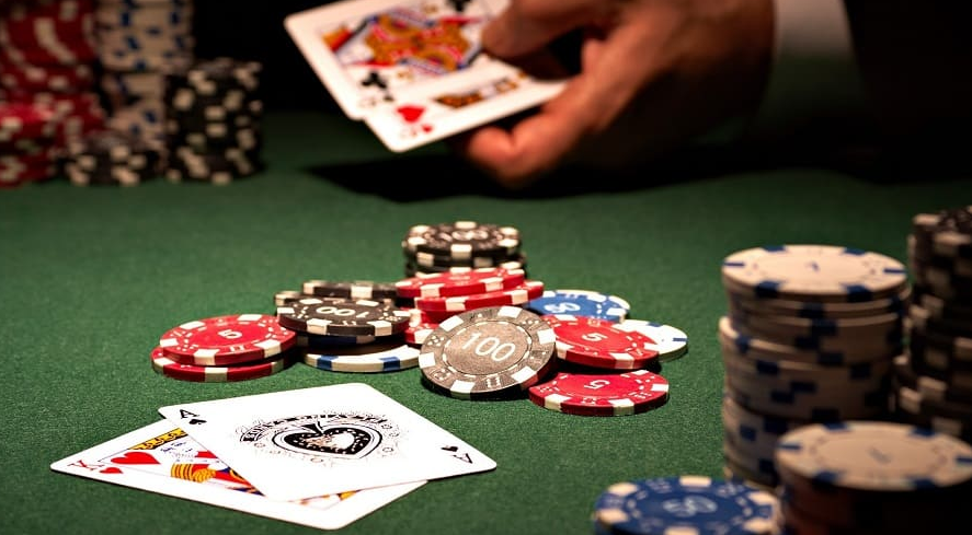 Quyết định bỏ bài: khi nào và tại sao đó là lựa chọn của tôi trong poker - 7ballbest