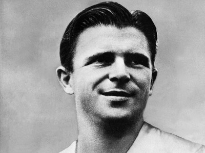 Huyền thoại Ferenc Puskas đã qua đời