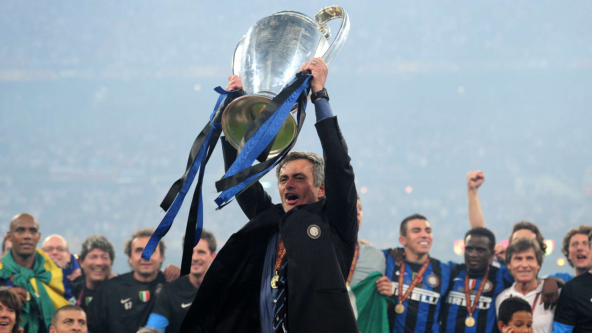 Đội hình Inter Milan giành cú ăn ba dưới thời Mourinho hiện tại thế nào? | Goal.com Việt Nam