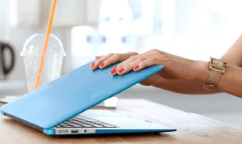Laptop quá nóng gây sập nguồn